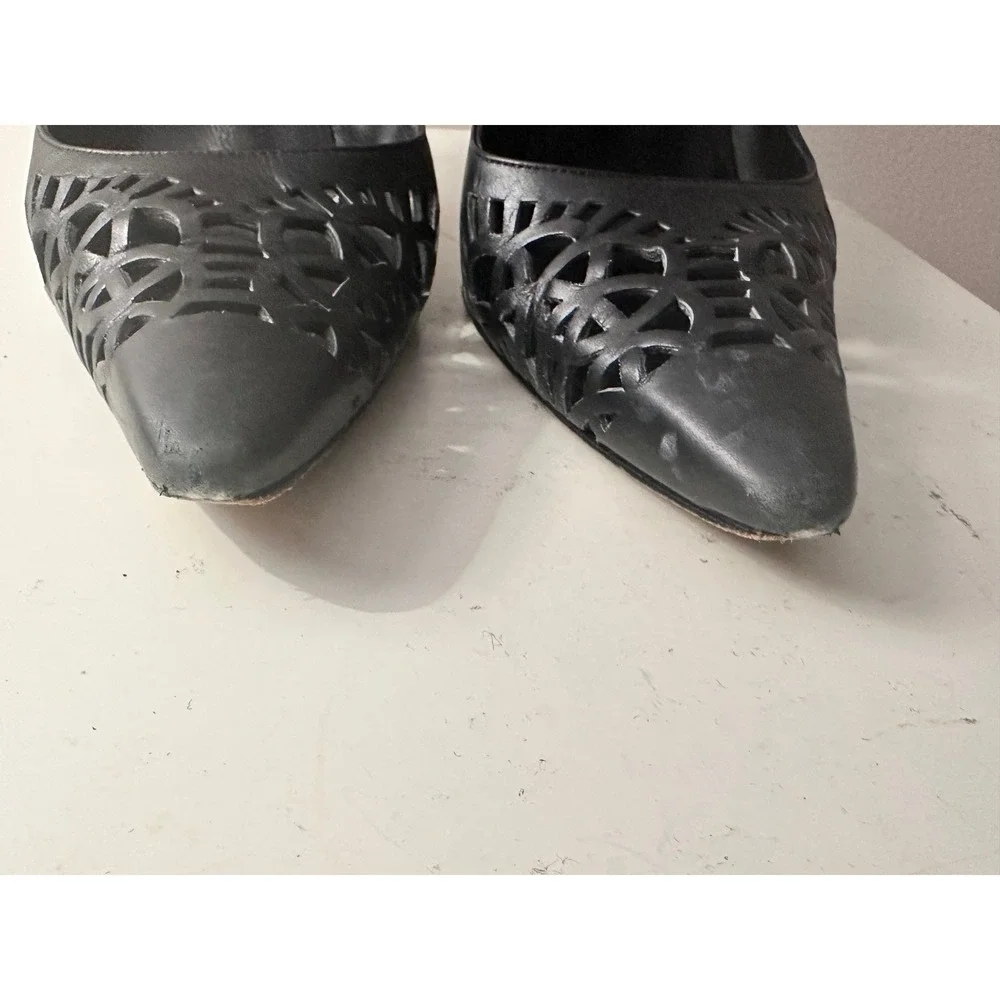 Manolo Blahnik Black Leather Laser Cut Geometric‎ Pointed Toe Pumps Stiletto 37